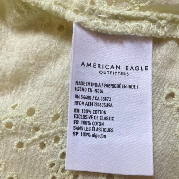 AMERICAN EAGLE Smocked Eyelet Embroidered Balloon Sleeve Top, Size Large - NWT - Picture 6 of 8